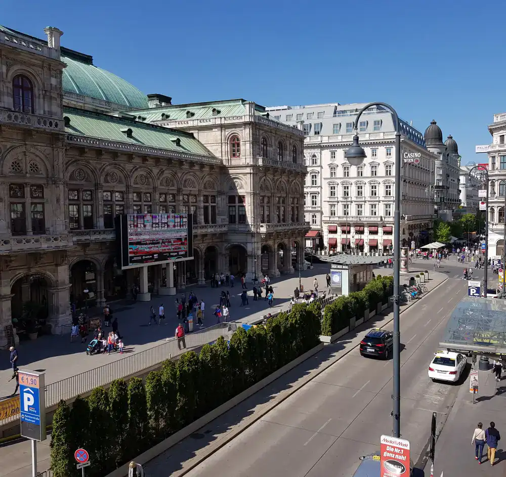 Gebäudefassade unseres Standorts in der Mariahilfer Straße, Wien